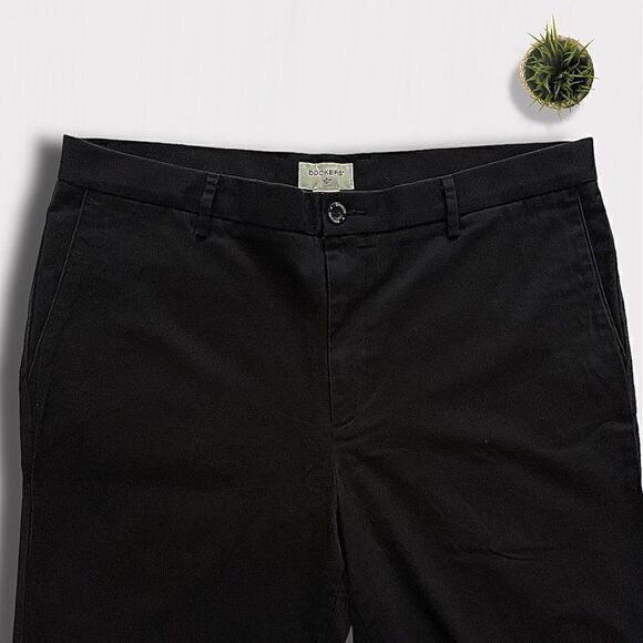 Dockers Black Signature Khakis Classic Fit Sz 38X34 - Picture 5 of 13